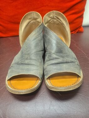 Free People Mont Blanc Gray Leather Peep-Toe Slide Mules